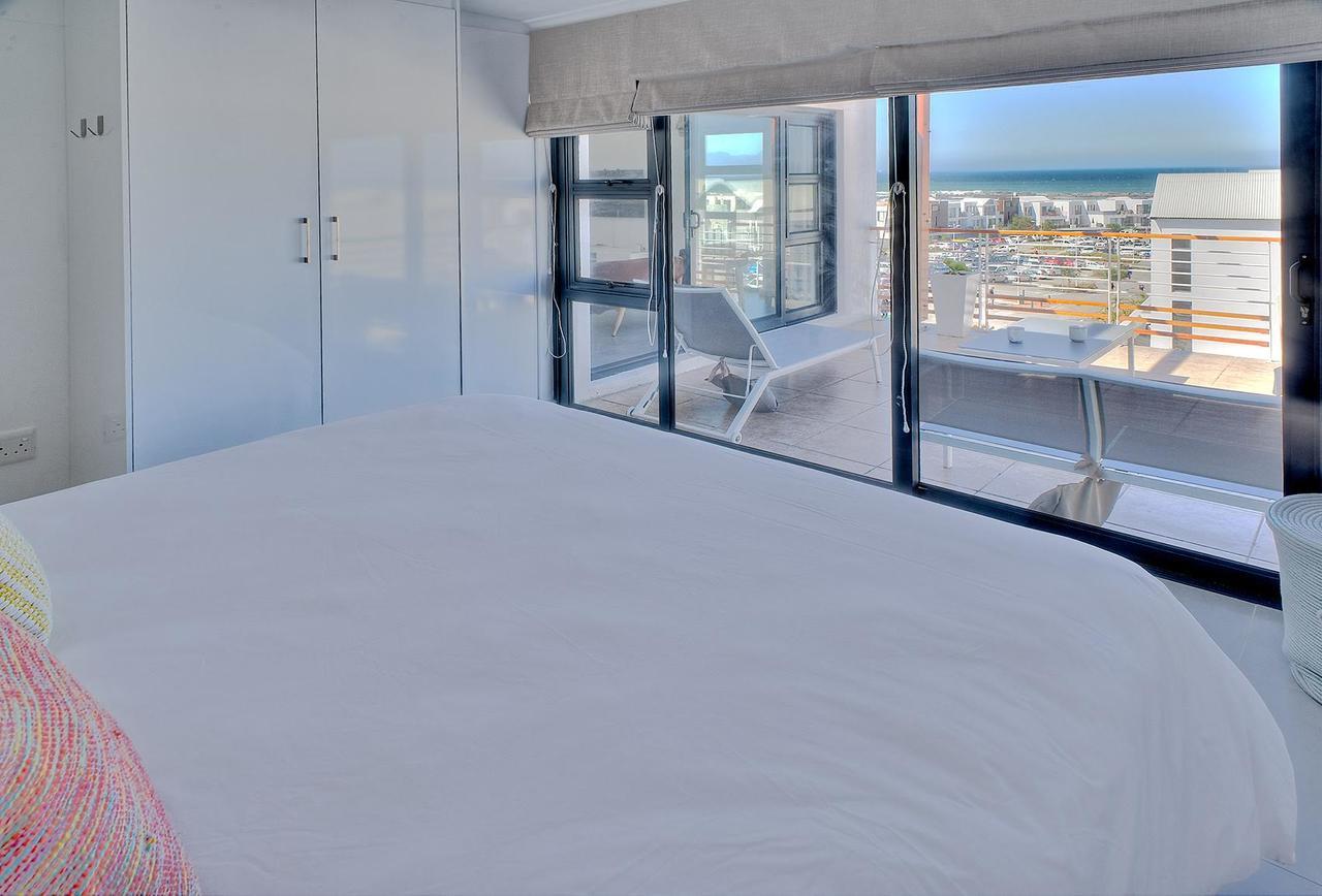 Azure 216 Apartment Bloubergstrand Exterior photo